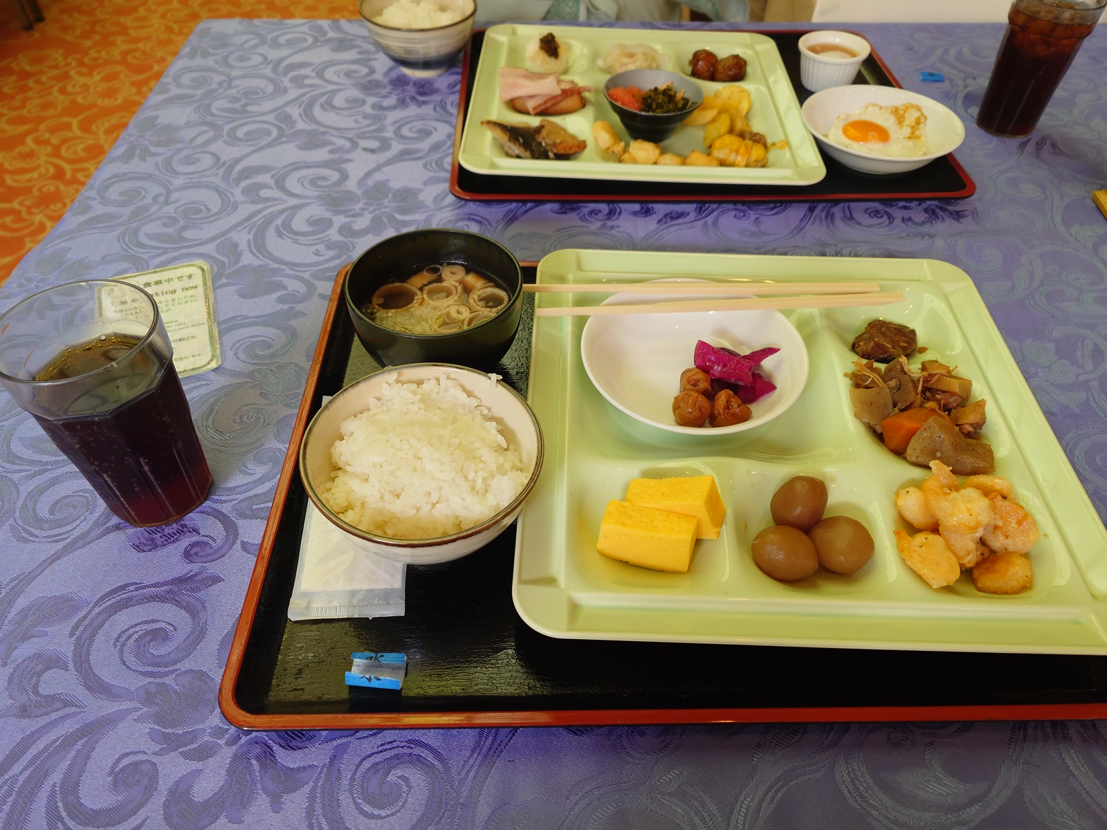 ホテルの朝食ブッフェで選んだ和洋のおかず